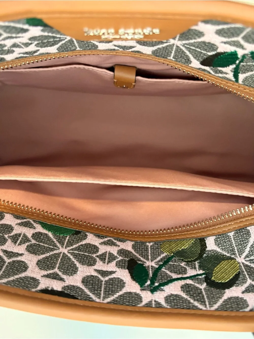Kate Spade Cherry Spade Travel Tote & Pouch Set NWOT - Picture 6 of 9